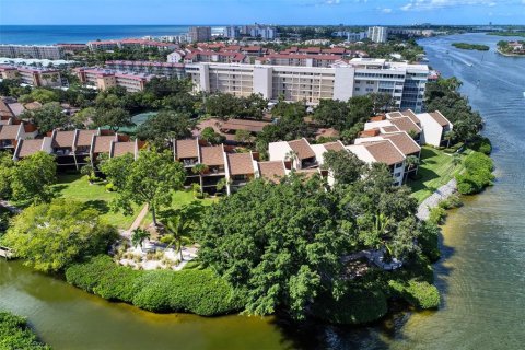 Copropriété à vendre à Sarasota, Floride: 2 chambres, 79.9 m2 № 2132360 - photo 6