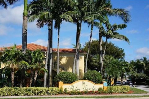 Condo in Doral, Florida, 2 bedrooms № 2081326 - photo 24