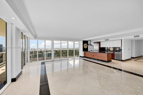 Купить кондоминиум в Халландейл-Бич, Флорида 3 спальни, 193.05м2, № 2409034 - фото 10