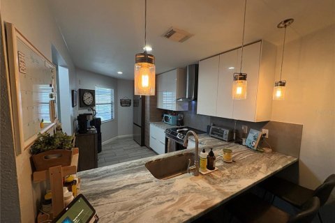 Condominio en venta en Largo, Florida, 2 dormitorios, 86.4 m2 № 2227464 - foto 9