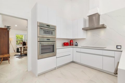 Casa en venta en West Palm Beach, Florida, 3 dormitorios, 245.91 m2 № 2181342 - foto 14