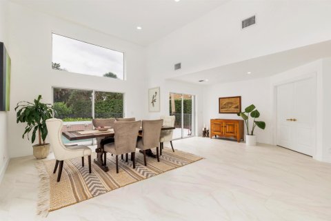 Casa en venta en West Palm Beach, Florida, 3 dormitorios, 245.91 m2 № 2181342 - foto 18