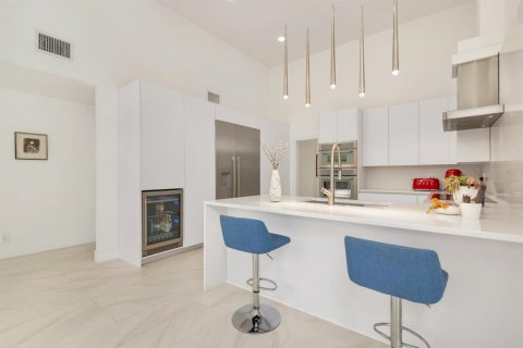 Casa en venta en West Palm Beach, Florida, 3 dormitorios, 245.91 m2 № 2181342 - foto 16