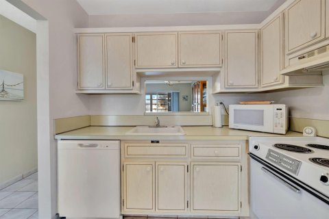 Copropriété à vendre à Fort Lauderdale, Floride: 2 chambres, 82.22 m2 № 2246187 - photo 23