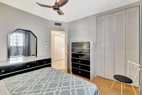 Copropriété à vendre à Fort Lauderdale, Floride: 2 chambres, 82.22 m2 № 2246187 - photo 4