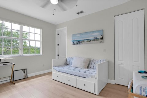 Купить таунхаус в Пемброк-Пайнс, Флорида 2 спальни, 154.4м2, № 2001055 - фото 13