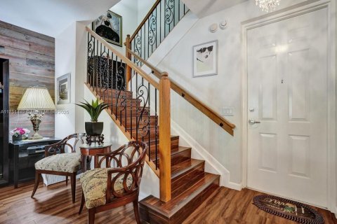 Condo in Sunrise, Florida, 2 bedrooms  № 1860375 - photo 15