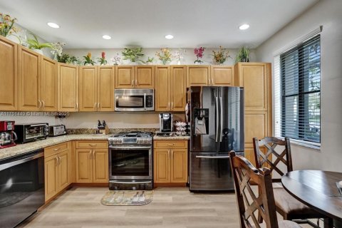 Condo in Sunrise, Florida, 2 bedrooms  № 1860375 - photo 9