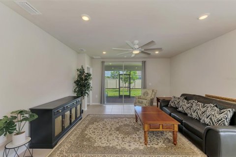 House in Port Charlotte, Florida 2 bedrooms, 138.98 sq.m. № 2347735 - photo 23