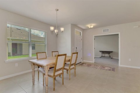 House in Port Charlotte, Florida 2 bedrooms, 138.98 sq.m. № 2347735 - photo 19