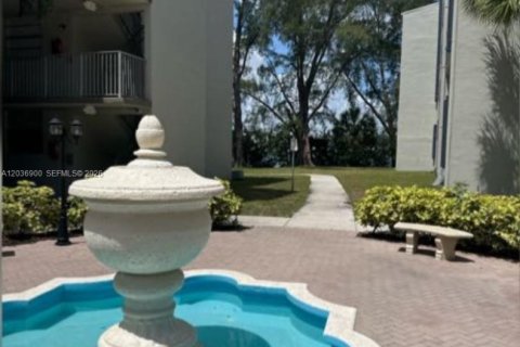 Condominio en alquiler en Hialeah Gardens, Florida, 2 dormitorios, 89.19 m2 № 2085594 - foto 12