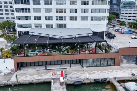 Condominio en venta en Miami, Florida, 2 dormitorios, 91.97 m2 № 1888231 - foto 18