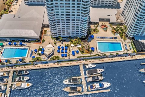 Condominio en venta en Miami, Florida, 2 dormitorios, 91.97 m2 № 1888231 - foto 15