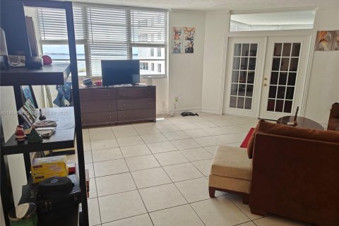 Condominio en venta en Miami, Florida, 2 dormitorios, 91.97 m2 № 1888231 - foto 8