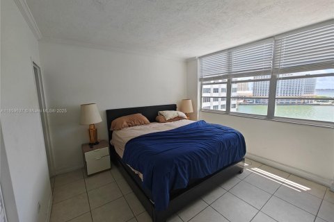 Condominio en venta en Miami, Florida, 2 dormitorios, 91.97 m2 № 1888231 - foto 12