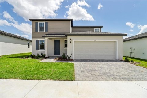 Casa en Lady Lake, Florida 5 dormitorios, 262.73 m2 № 2120058