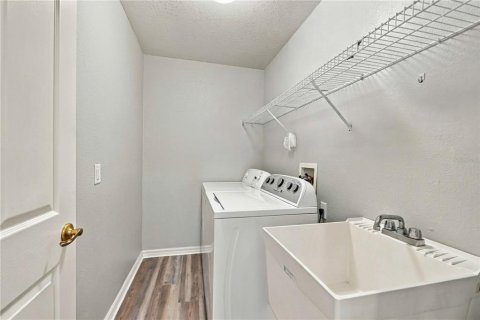 Villa ou maison à vendre à North Port, Floride: 3 chambres, 160.35 m2 № 2417016 - photo 12