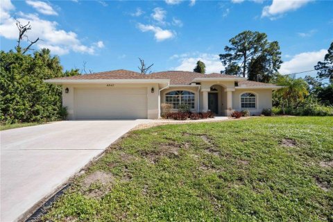 Villa ou maison à vendre à North Port, Floride: 3 chambres, 160.35 m2 № 2417016 - photo 3