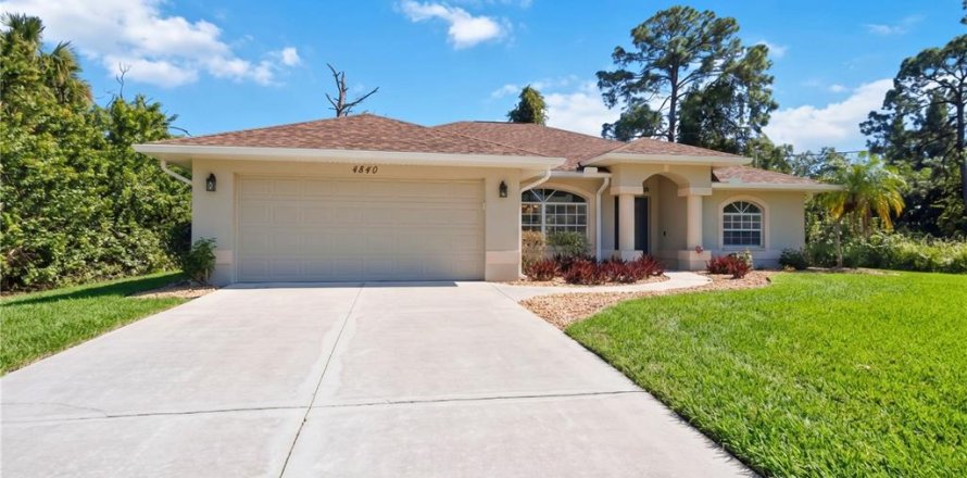 Villa ou maison à North Port, Floride 3 chambres, 160.35 m2 № 2417016