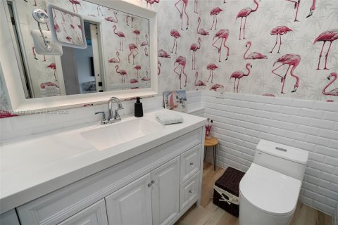 Copropriété à vendre à Pompano Beach, Floride: 1 chambre, 71.72 m2 № 1947407 - photo 15