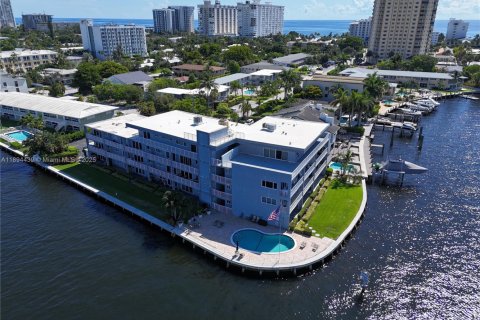 Copropriété à vendre à Pompano Beach, Floride: 1 chambre, 71.72 m2 № 1947407 - photo 24