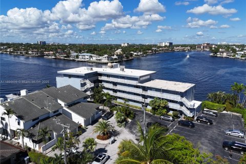 Copropriété à vendre à Pompano Beach, Floride: 1 chambre, 71.72 m2 № 1947407 - photo 23