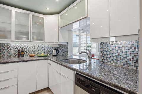 Copropriété à vendre à Boca Raton, Floride: 2 chambres, 98.1 m2 № 2077625 - photo 9