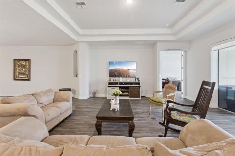 Villa ou maison à vendre à Howey-in-the-Hills, Floride: 4 chambres, 238.29 m2 № 2095037 - photo 12