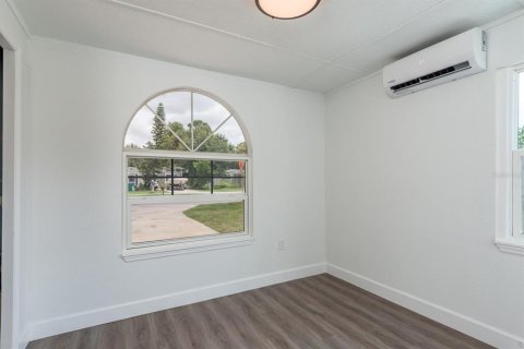 House in Largo, Florida 3 bedrooms, 96.71 sq.m. № 1885877 - photo 23