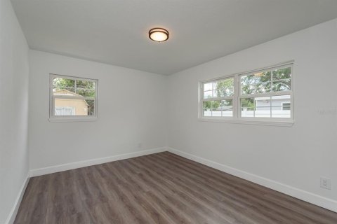 House in Largo, Florida 3 bedrooms, 96.71 sq.m. № 1885877 - photo 25