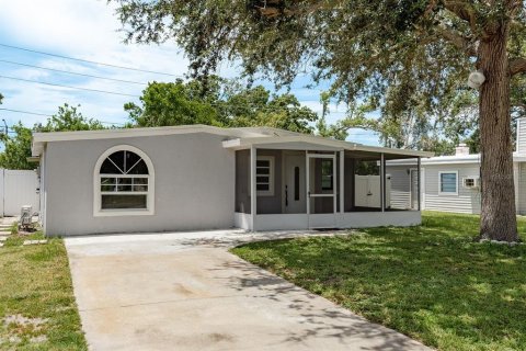 House in Largo, Florida 3 bedrooms, 96.71 sq.m. № 1885877 - photo 4