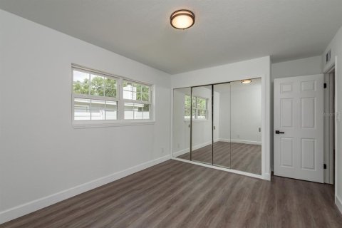 House in Largo, Florida 3 bedrooms, 96.71 sq.m. № 1885877 - photo 26
