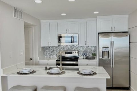 Condominio en venta en Clearwater, Florida, 2 dormitorios, 110.18 m2 № 1723206 - foto 8
