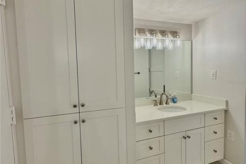 Condominio en venta en Clearwater, Florida, 2 dormitorios, 110.18 m2 № 1723206 - foto 20