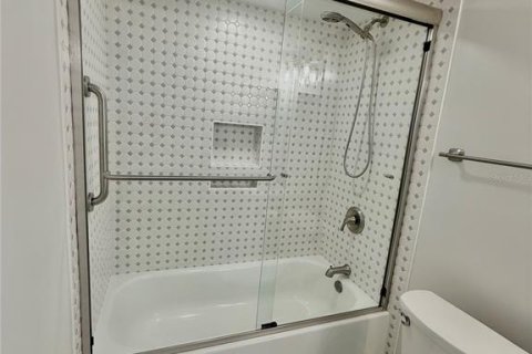 Condominio en venta en Clearwater, Florida, 2 dormitorios, 110.18 m2 № 1723206 - foto 12