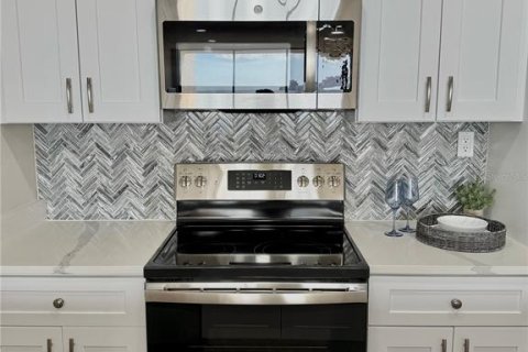 Condominio en venta en Clearwater, Florida, 2 dormitorios, 110.18 m2 № 1723206 - foto 9