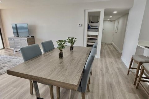 Condominio en venta en Clearwater, Florida, 2 dormitorios, 110.18 m2 № 1723206 - foto 7