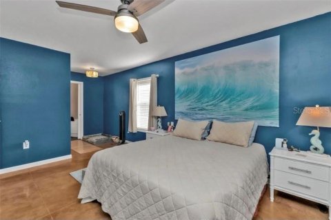 House in North Port, Florida 2 bedrooms, 130.81 sq.m. № 2233989 - photo 14