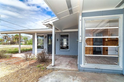 House in Englewood, Florida 2 bedrooms, 185.43 sq.m. № 1562027 - photo 9
