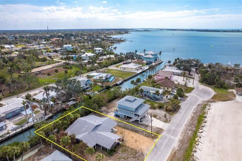 House in Englewood, Florida 2 bedrooms, 185.43 sq.m. № 1562027 - photo 10