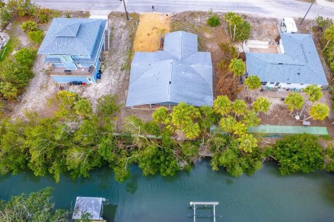 House in Englewood, Florida 2 bedrooms, 185.43 sq.m. № 1562027 - photo 15