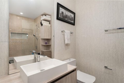 Снять в аренду кондоминиум в Майами, Флорида 3 спальни, 205.41м2, № 1991748 - фото 28