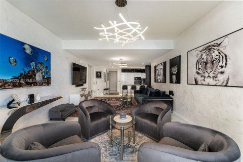 Снять в аренду кондоминиум в Майами, Флорида 3 спальни, 205.41м2, № 1991748 - фото 16