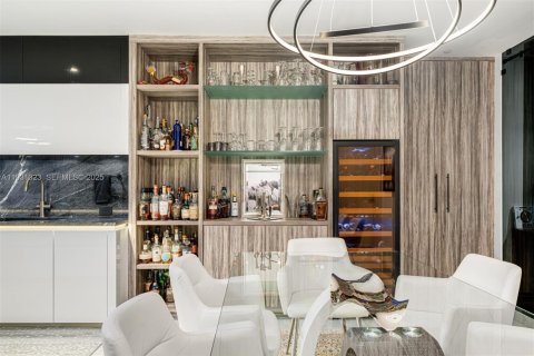 Снять в аренду кондоминиум в Майами, Флорида 3 спальни, 205.41м2, № 1991748 - фото 7