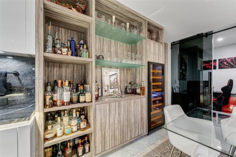 Снять в аренду кондоминиум в Майами, Флорида 3 спальни, 205.41м2, № 1991748 - фото 8