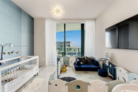 Снять в аренду кондоминиум в Майами, Флорида 3 спальни, 205.41м2, № 1991748 - фото 27