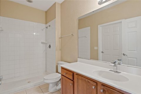 Condo in Orlando, Florida, 3 bedrooms № 2217084 - photo 13