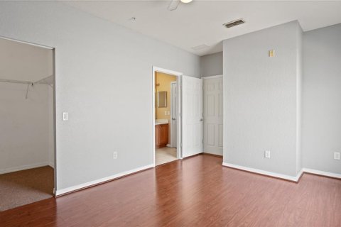 Condo in Orlando, Florida, 3 bedrooms № 2217084 - photo 9