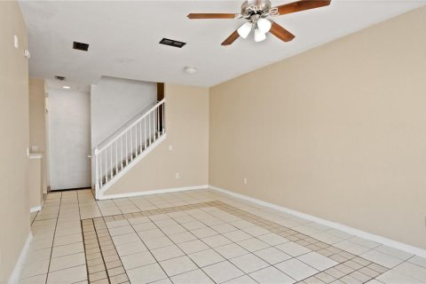 Condo in Orlando, Florida, 3 bedrooms № 2217084 - photo 8