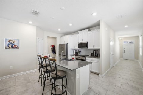 Casa en venta en Kissimmee, Florida, 3 dormitorios, 183.02 m2 № 2229158 - foto 10